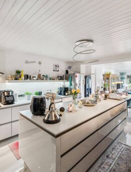 Große 4 Zimmer-Eigentumswohnung mit XXL Grundstück im schönen Kleinostheim - Kleinostheim