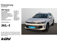 VW Tiguan, 2.0 TDI Life, Jahr 2024 - Hildesheim