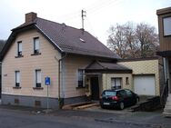 Freistehendes Einfamilienhaus mit Garage und viel Potential in Quierschied - Quierschied