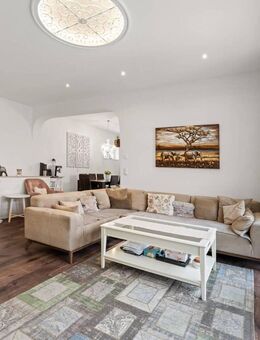 Großzügige Garten-Maisonette mit privatem Außenbereich - München
