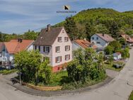 Sanierungsbedürftiges Schmuckstück - Zwei-Familienhaus mit traumhaftem Ausblick. - Eningen (Achalm)
