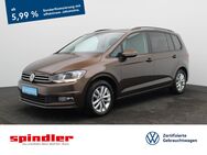 VW Touran, 1.6 TDI Comfortline, Jahr 2015 - Würzburg