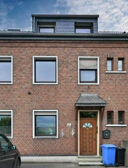 Viel Platz für Familie: Haus mit Garten, Charme und Potenzial! - Düren