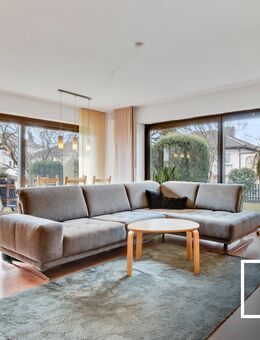 Energetisch modernisiertes Zweifamilienhaus mit Fernblick und Traumgrundstück direkt bei Bayreuth - Heinersreuth