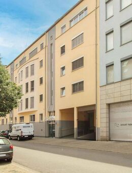 Urban & Stilvoll - 3-Zimmer-Wohnung an der Stadtgrenze Nürnberg/Fürth mit Balkon & Stellplatz - Fürth