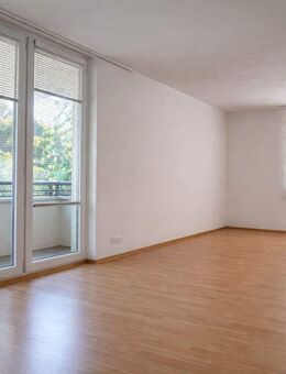 Vermietete Wohnung mit Balkon und Garagenstellplatz in begehrter Wohnlage von Berlin-Lichtenberg - Berlin