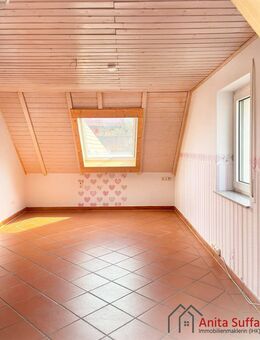 Vielseitiges Wohn- und Geschäftshaus mit Terrasse und Balkon. - Burghaslach