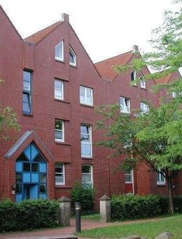 Umzug gefällig? renovierte 3-Zi.-Wohnung in toller Lage - Kiel