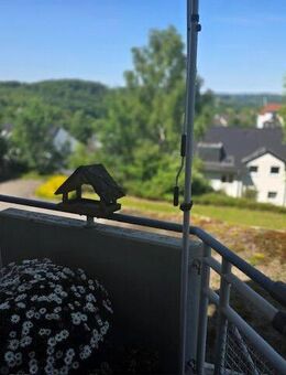 Stadtnahe 3 Raumwohnung in modernem und ruhigem Mehrfamilienhaus - Lüdenscheid