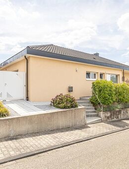 Willkommen in Ihrem neuen Familienzuhause- Modernisierter Bungalow in Oberderdingen-Flehingen - Oberderdingen