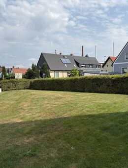 Teilmodernisiertes Wohnhaus mit Garage in Mitterteich! - Mitterteich