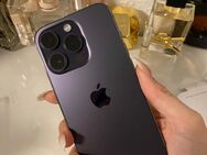 iPhone 14 Pro in lila, 128GB, mit OVP - Köln