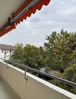 Kuschelige 3 Zimmer Wohnung mit 2 Balkonen. Sofort frei - Ludwigshafen (Rhein)