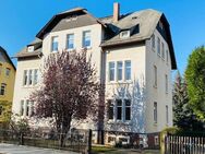 Schöne 2 Zimmmer Wohnung mit Tageslichtbad und Gartennutzung in gepflegtem Mehrfamilienhaus - Oberlungwitz