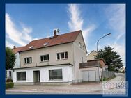 Wohn- und Geschäftshaus mit zwei Wohnungen und Gewerbe im Erdgeschos. Gute Lage. Solide Investition. - Neukieritzsch