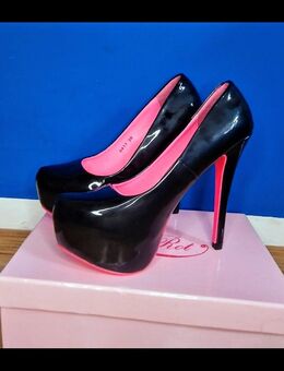 High Heels Größe 39 Lackleder - München