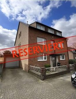 Großzügiges Mehrfamilienhaus mit Gewerbe in Oberhausen-Dümpten - Oberhausen