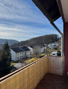 Schöne Eigentumswohnung 4 Zimmer 87 qm mit Balkon - Werdohl
