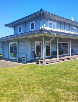 neuwertiges 140 qm Blockbohlen-Landhaus (ELW möglich) mit Stallgebäude und Weideland für 2 Pferde - Wassenberg