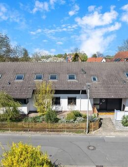 Großzügiges Wohnhaus mit möglicher Gewerbeeinheit / Praxis - Aschaffenburg