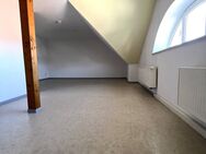 Gemütliche 1-Raum-Wohnung im Dachgeschoss – Ideal für Studenten oder Azubis - Ebersbach-Neugersdorf