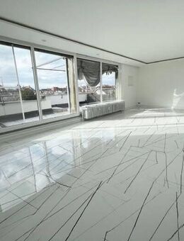 Super schöne Penthouse-Wohnung mit toller Aussicht ++Tiefgarage / Zentrumsnah in VS-Schwenningen - Villingen-Schwenningen