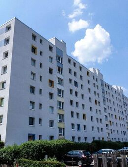Teilweise sanierte 1 Zimmer Wohnung mit Loggia - Neu Isenburg