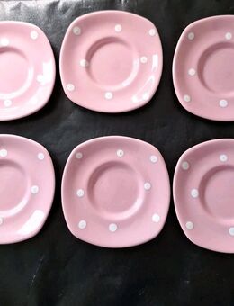 6 Stück Laviva Untertassen Rosa weißen Punkten Stoneware Durchmesser 12cm Set - Essen