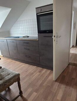 Vermietung einer renovierten, möblierten Zwei-Zimmer-Wohnung - ideal als Monteurunterkunft - Dingolfing