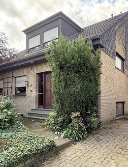 Renovierungsbedürftig, mit solider Substanz - Neuenkirchen (Nordrhein-Westfalen)