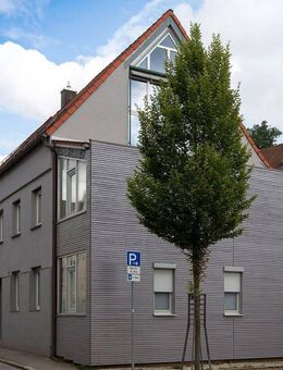 Mainburg - Stadthaus! Geräumiges Wohnhaus mit zahlreichen Zimmern, 2 Bädern, Dachterrasse und mehr! - Mainburg