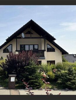 Energieeffizientes Einfamilienhaus mit Einliegerwohnung in grüner Lage bei Zwickau - Mülsen