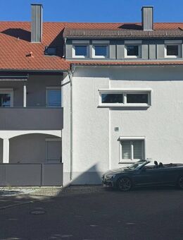 Ellwangen: Hochwertig saniertes Domizil mit Einliegerwohnung zum Leben mitten im Herzen der Stadt! - Ellwangen (Jagst)