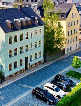 Charmante 2-Raum-Wohnung in zentraler Lage von Annaberg-Buchholz im Erzgebirge - Annaberg-Buchholz