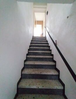 Freistehendes Zweifamilienhaus mit integrierter Garage - Bingen (Rhein)