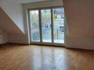 Delitzsch...Sonniges DG-Appartement mit Balkon! - Delitzsch
