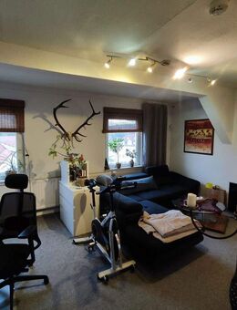 Sie brauchen Platz-schöne und preisgünstige 5 Raum-Wohnung-im Herzen der Stadt - Hildburghausen