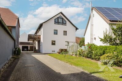 Großes 3-Familienhaus mit 2 Ferienwohnungen - Ideal als Zuhause oder Renditeobjekt in Moosbach