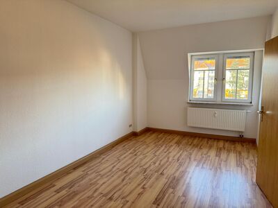 gemütliche Dachgeschosswohnung mit hellen Räumen