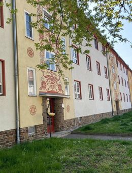 * schicke ETW in Leutzsch * 2005 saniert * vermietet * Balkon * Wanne * - Leipzig