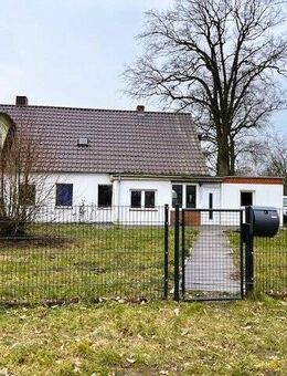 geräumige Haushälfte mit ELW auf großem Grundstück zwischen Anklam und Stettiner Haff - Ducherow