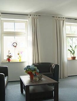 Attraktive 2-Zimmer-Wohnung mit Einbauküche, sonniger Süd-Ausrichtung - Cottbus