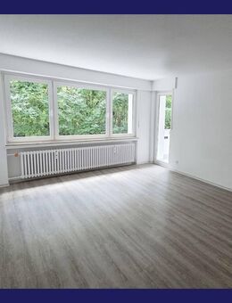 NEUES Wohngefühl - frisch modernisierte 3 Zimmer + Süd-Balkon in grüner Lage, neuer Boden, neues Bad - Bergisch Gladbach