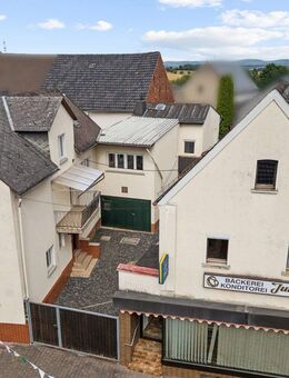 Viel Platz für die große Familie mit separaten Verkaufsräumen! - Hünfelden