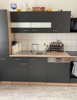 geräumige 3 Zi.-Wohnung inkl. Einbauküche in Pößnecker Stadtvilla - Pößneck