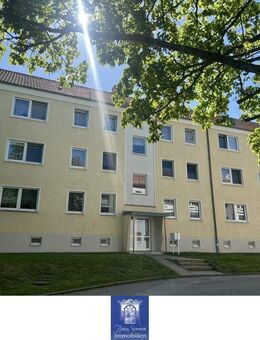 Gemütliche Wohnung mit großem Balkon, Tageslichtbad und separater Küche! - Dorfhain
