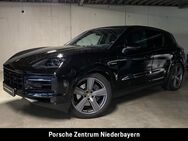 Porsche Cayenne, E-Hybrid | | | |, Jahr 2024 - Plattling