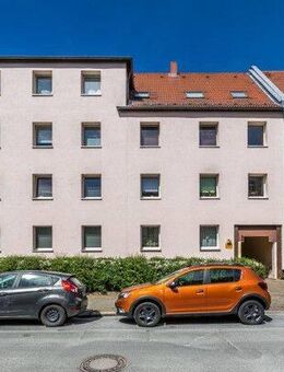 Die Wohnung befindet sich in den letzten Zügen der Sanierung - Leipzig