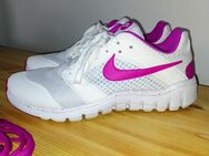 Nike Flex Raid Sneaker Laufschuhe Weiß-Fuchsia Größe 39 neuwertig - Stendal (Hansestadt)