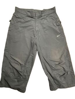 Nike Vintage Outdoor Nylon 3/4 Cargo Pants Schwarz – M - Dresden